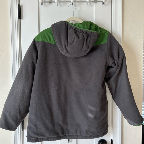 The North Face KIDS XL reversible jacket for 10-14 year olds - Picture 4 of 9